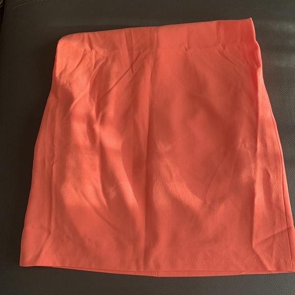 NEW Adrianna Papell Three Quarter Sleeve Crepe Shift Dress Melon Color Size 4 - Picture 4 of 7